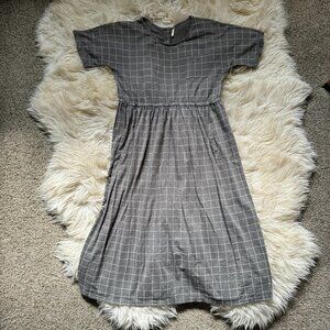 RYLEE + CRU Wavy Check Kat Dress in washed indigo Large